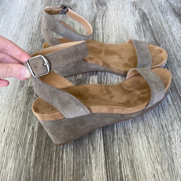 Lucky Brand Wedges - Picture 1 of 9